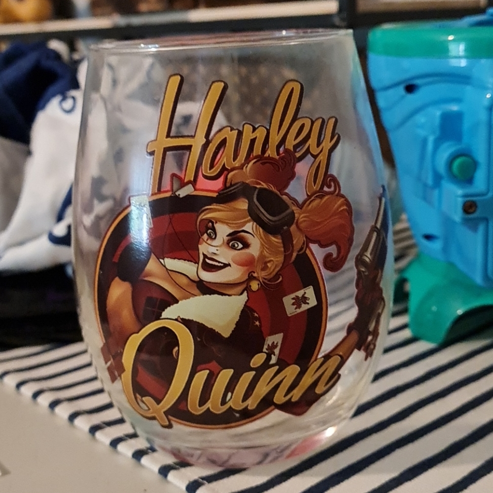 Harley Quinn glass cup